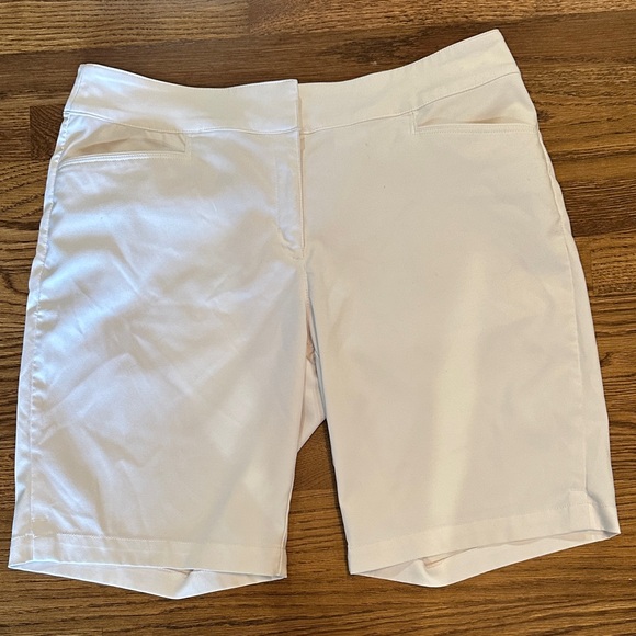 PGA Tour Pants - PGA Tour White Bermuda Golf Shorts